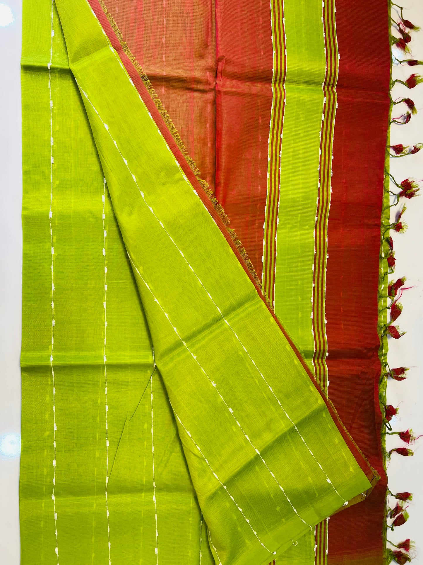 Parrot Green Colour Pure Mangalagiri Silk Saree With Zute Lines