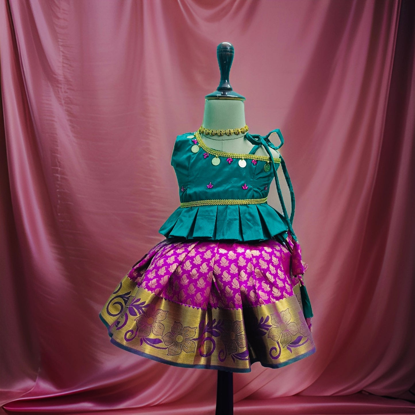 Green & Magenta Pattu Pavada
