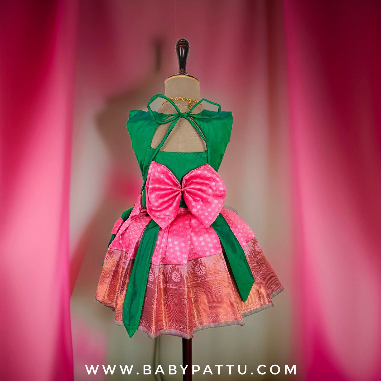 Green And Pink Pattu Pavada