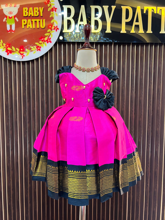 Black And Bright Pink Color Cute Bow Frock