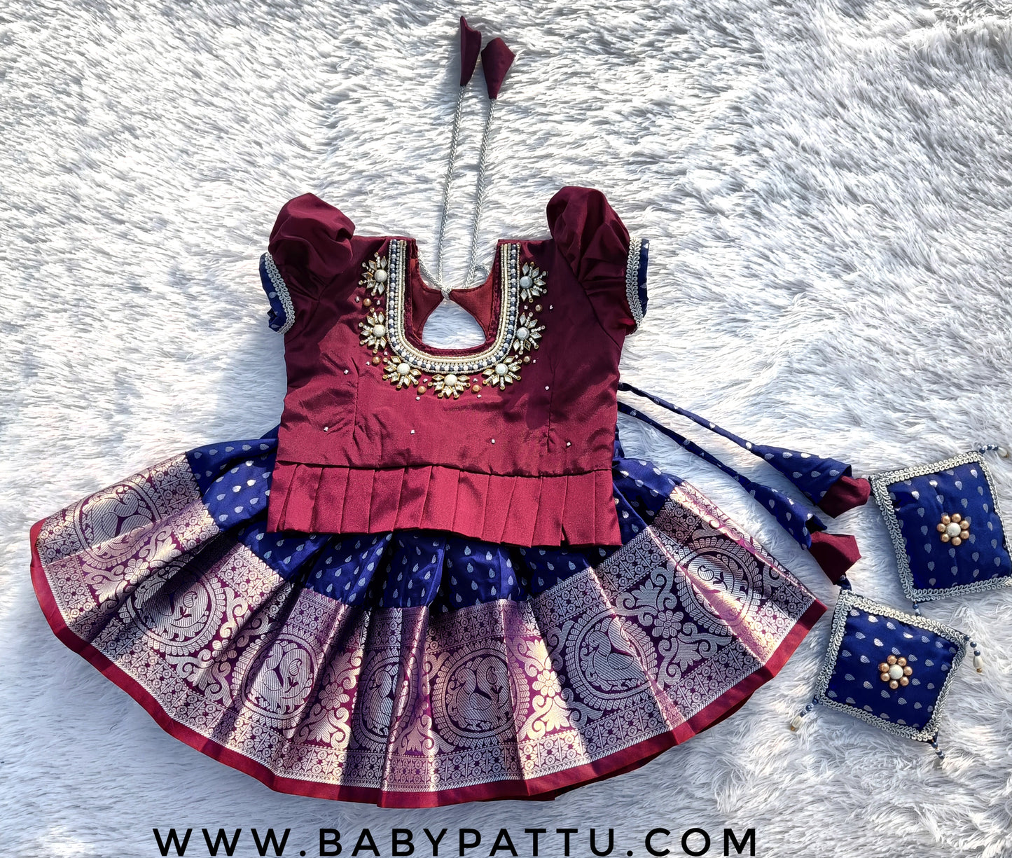 Wine & Blue Pattu Pavada